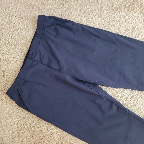 Oakley Regular Fit Golf Pants Men's Size 40 Navy Cooling Tech Gripper Waist - Picture 4 of 6